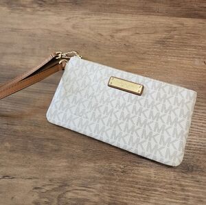 Michael Kors | Jet Set Wristlet Wallet